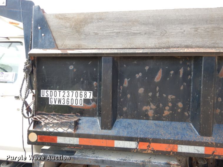 image for item DM0007 1997 Ford F700  dump truck