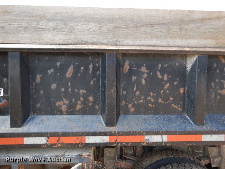 image for item DM0007 1997 Ford F700  dump truck