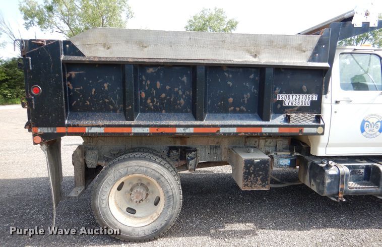 image for item DM0007 1997 Ford F700  dump truck