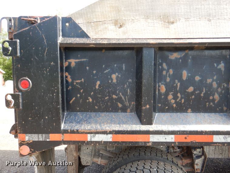 image for item DM0007 1997 Ford F700  dump truck