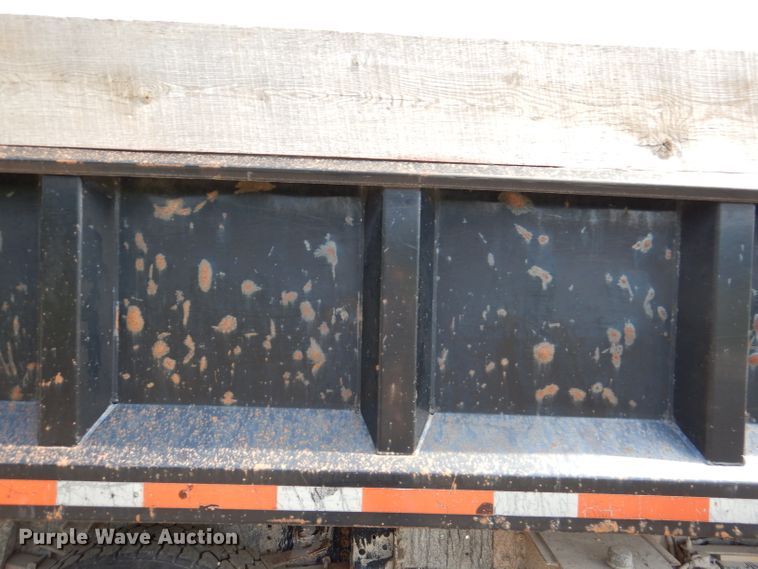 image for item DM0007 1997 Ford F700  dump truck