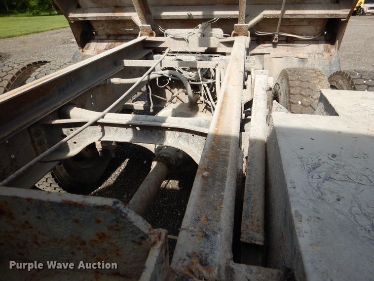 image for item DM0007 1997 Ford F700  dump truck