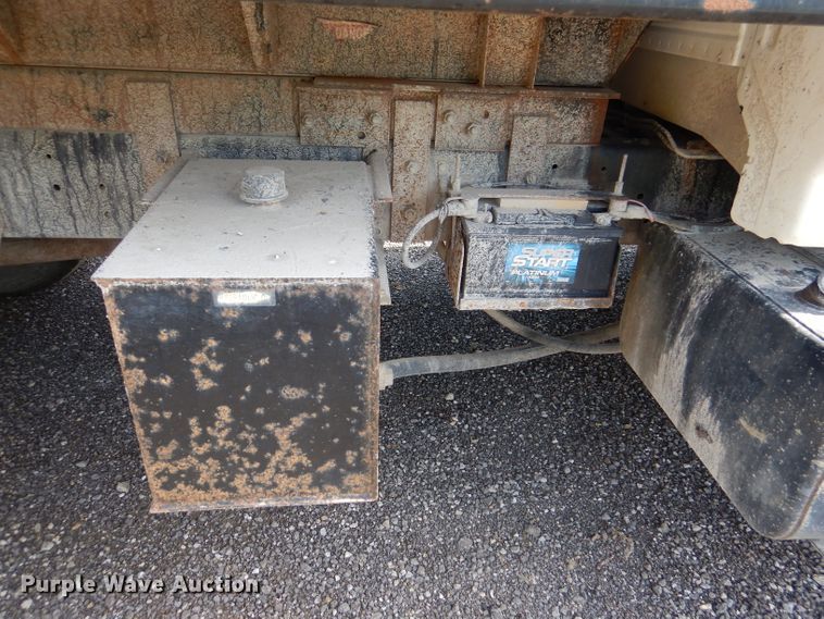 image for item DM0007 1997 Ford F700  dump truck