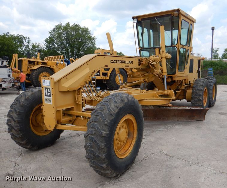 image for item DM0017 1979 Caterpillar 130G  motor grader