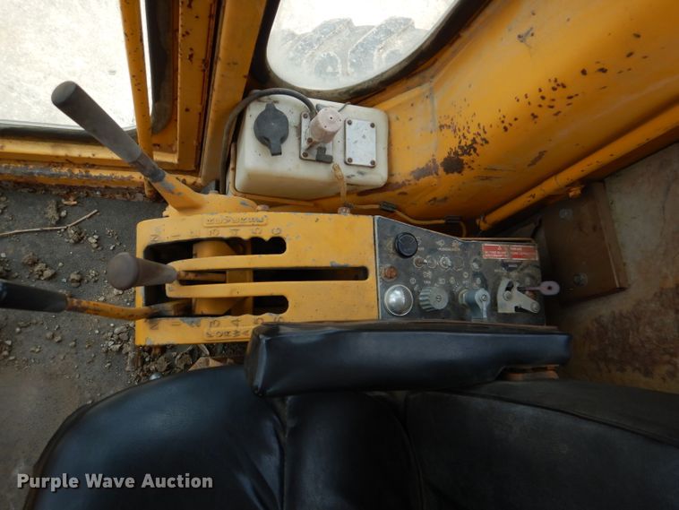 image for item DM0017 1979 Caterpillar 130G  motor grader