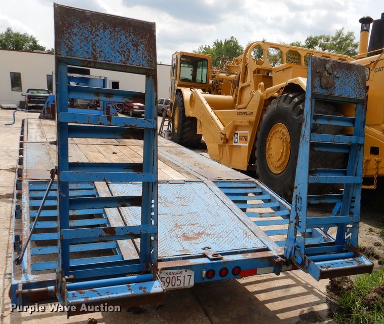 image for item DM0019 2008 T&B  equipment trailer