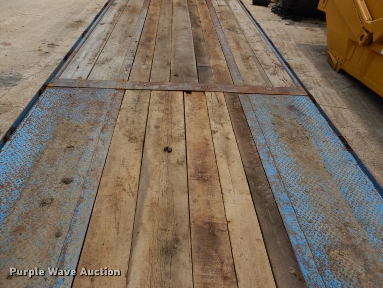 image for item DM0019 2008 T&B  equipment trailer