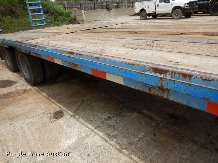 image for item DM0019 2008 T&B  equipment trailer