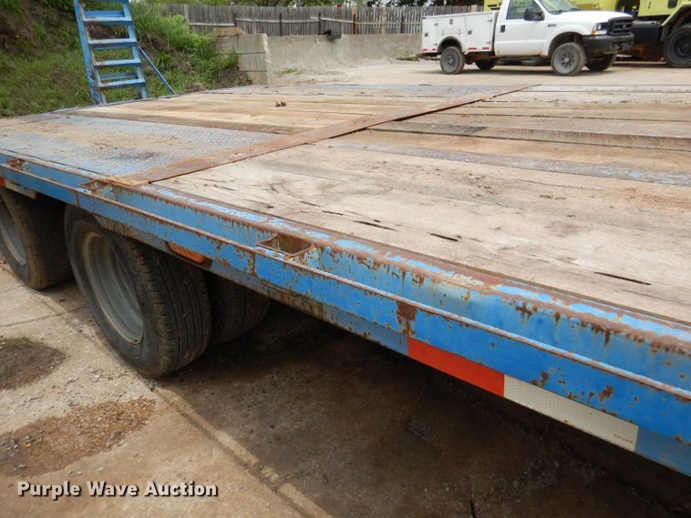 image for item DM0019 2008 T&B  equipment trailer