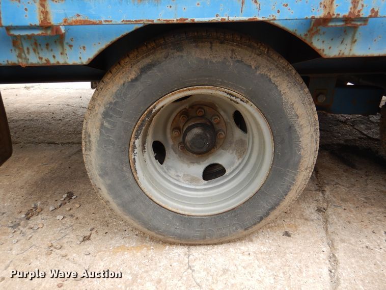 image for item DM0019 2008 T&B  equipment trailer