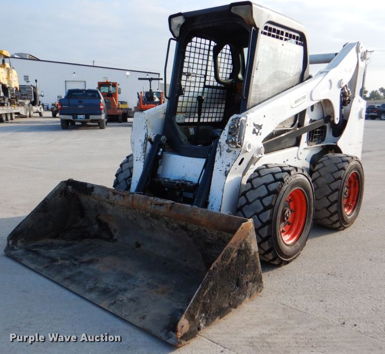 image for item DM3819 2016 Bobcat S750  skid steer
