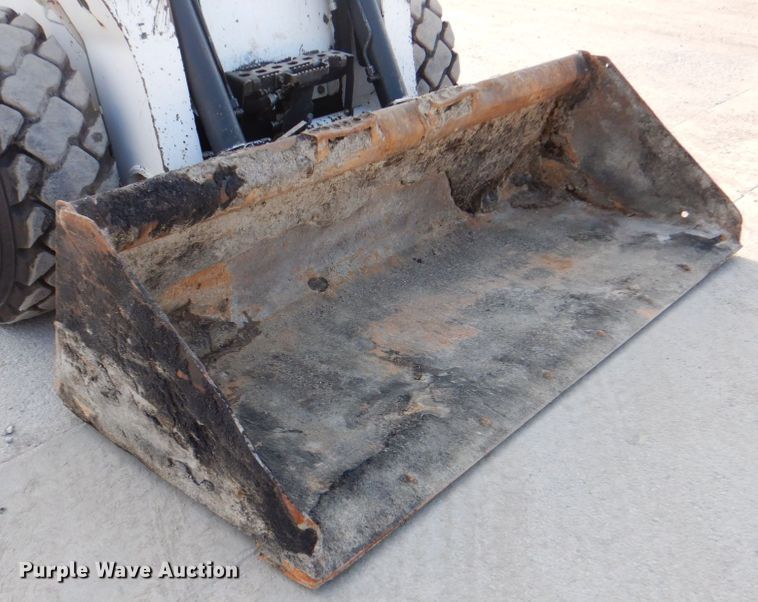 image for item DM3819 2016 Bobcat S750  skid steer