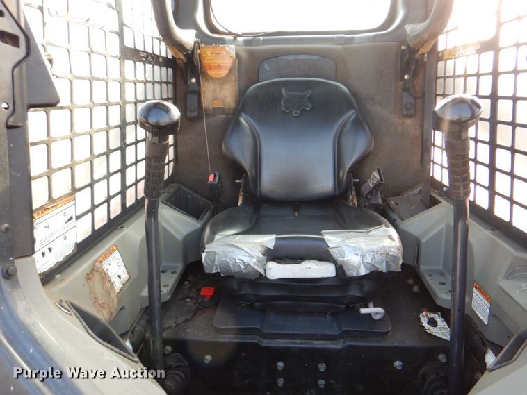 image for item DM3819 2016 Bobcat S750  skid steer