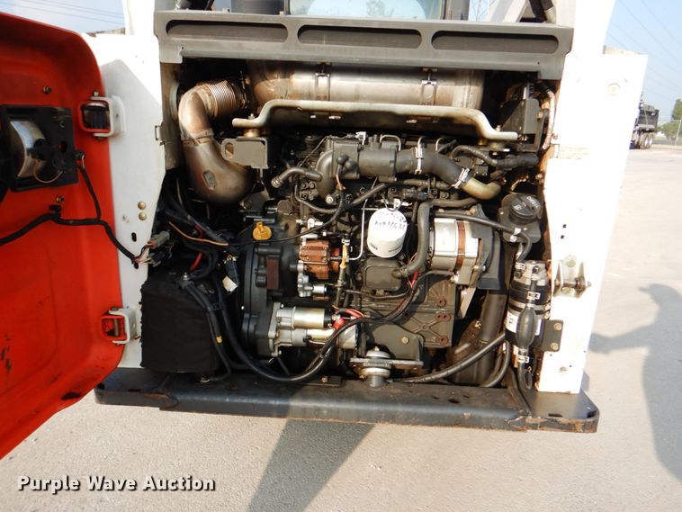 image for item DM3819 2016 Bobcat S750  skid steer