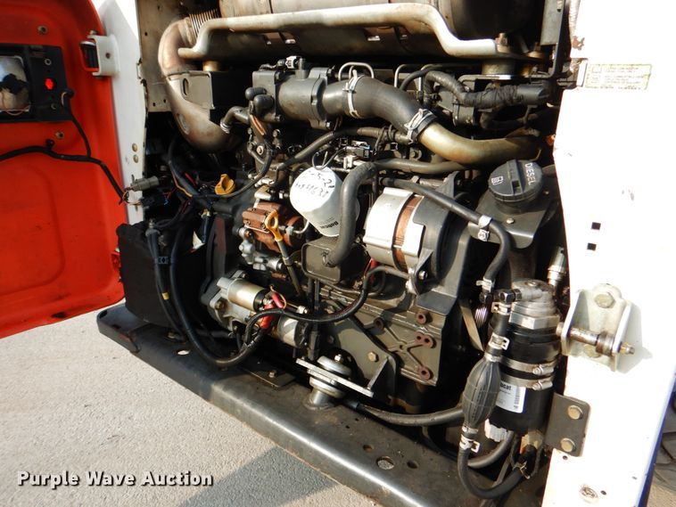 image for item DM3819 2016 Bobcat S750  skid steer