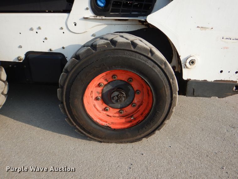 image for item DM3819 2016 Bobcat S750  skid steer