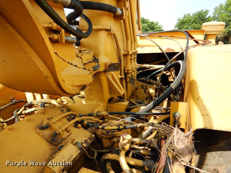 image for item DM3821 1980 Caterpillar 613B  elevating scraper