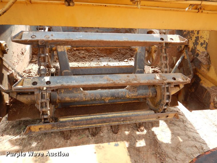 image for item DM3821 1980 Caterpillar 613B  elevating scraper