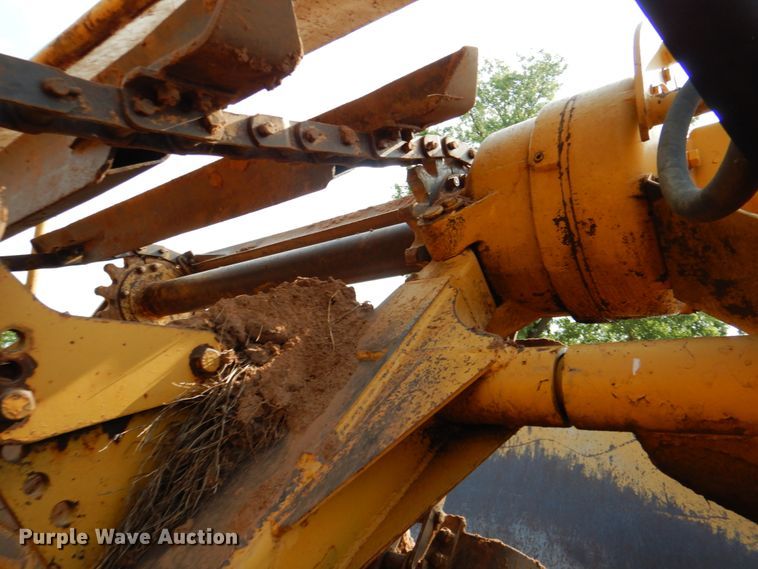 image for item DM3821 1980 Caterpillar 613B  elevating scraper