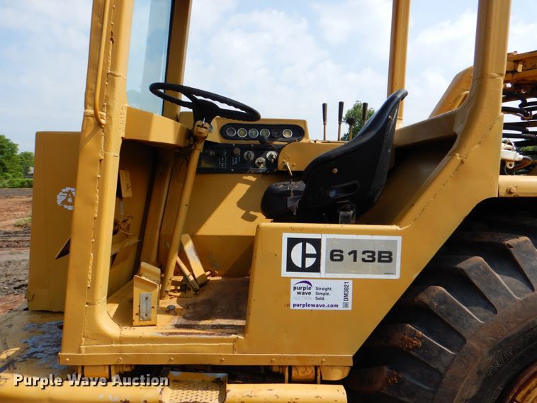 image for item DM3821 1980 Caterpillar 613B  elevating scraper