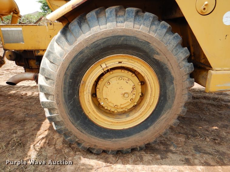 image for item DM3821 1980 Caterpillar 613B  elevating scraper