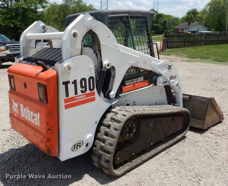 image for item DM4311 2003 Bobcat T190  tracked skid steer loader