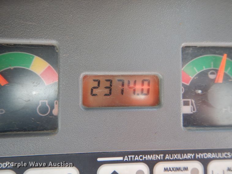 image for item DM4311 2003 Bobcat T190  tracked skid steer loader