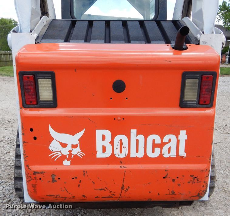 image for item DM4311 2003 Bobcat T190  tracked skid steer loader