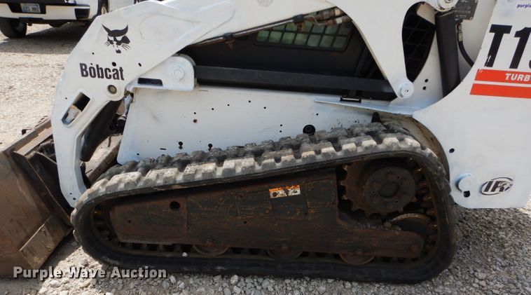 image for item DM4311 2003 Bobcat T190  tracked skid steer loader