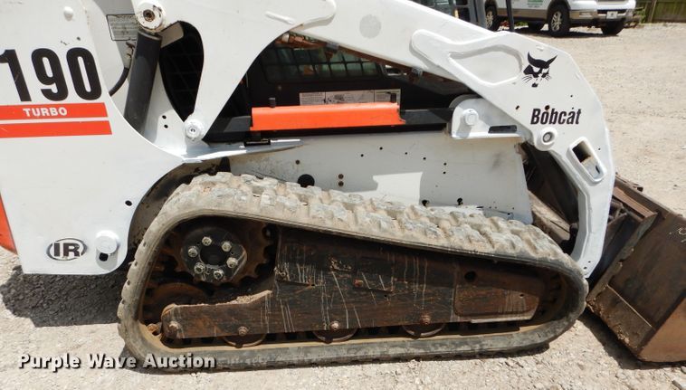 image for item DM4311 2003 Bobcat T190  tracked skid steer loader