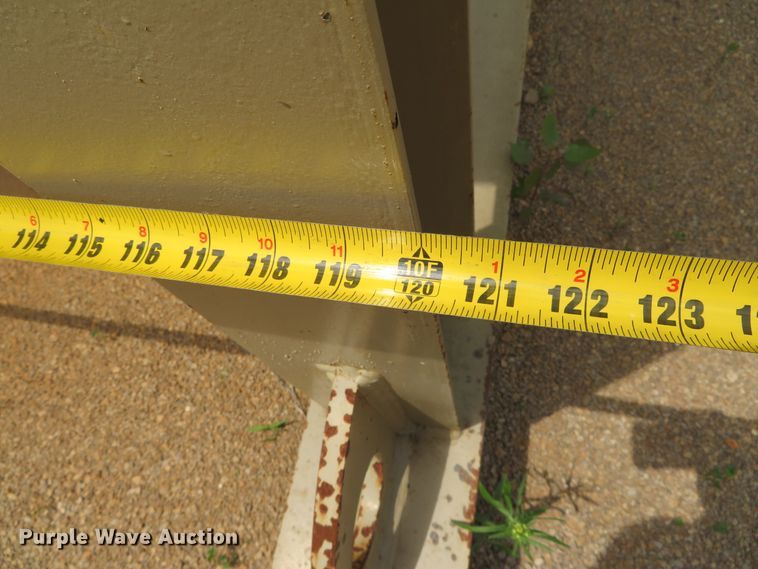 image for item DN5889 2015 Peerless 12 Yard  hopper feeder