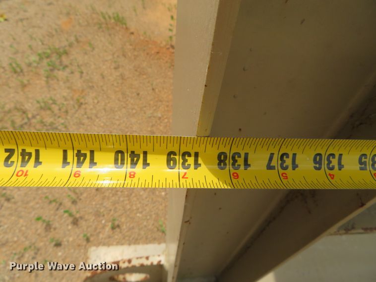 image for item DN5889 2015 Peerless 12 Yard  hopper feeder