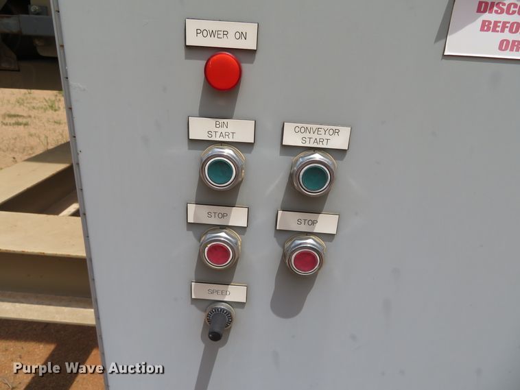 image for item DN5889 2015 Peerless 12 Yard  hopper feeder