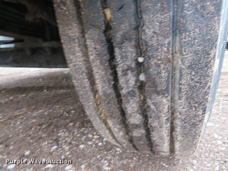 image for item DN5904 1995 International 9300  semi truck