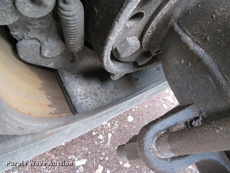 image for item DN5904 1995 International 9300  semi truck