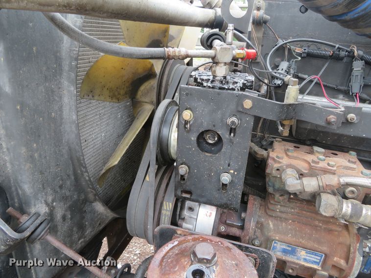 image for item DN5904 1995 International 9300  semi truck