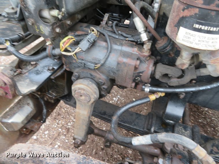 image for item DN5904 1995 International 9300  semi truck