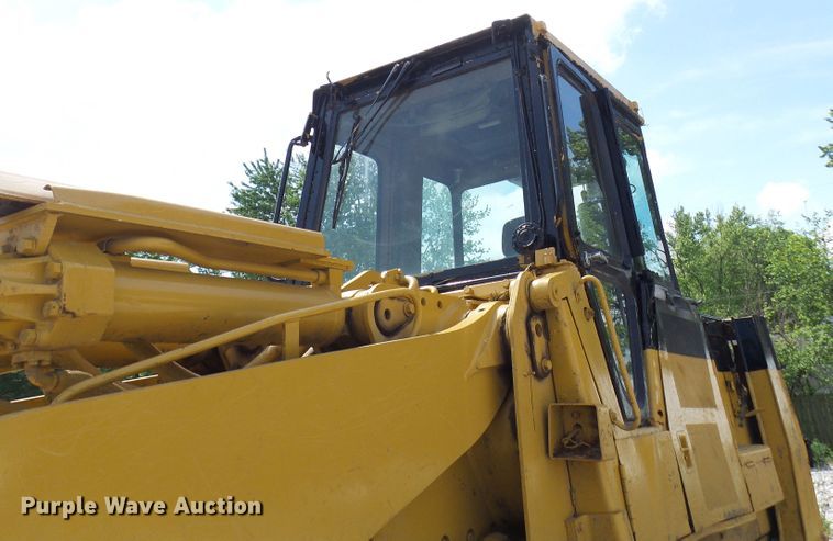 image for item DN6765 1998 Caterpillar 973 LGP  track loader