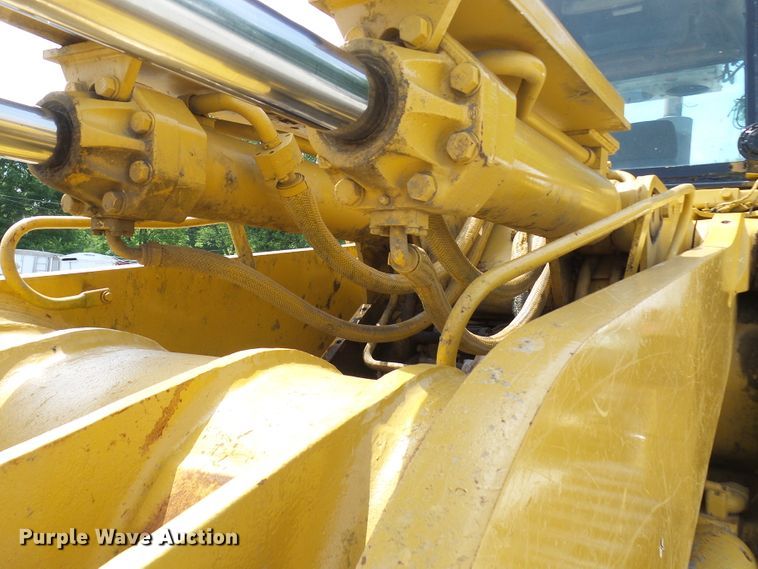 image for item DN6765 1998 Caterpillar 973 LGP  track loader