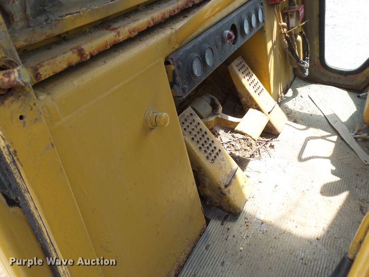 image for item DN6765 1998 Caterpillar 973 LGP  track loader