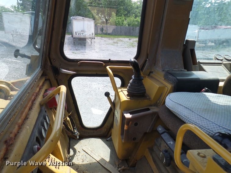 image for item DN6765 1998 Caterpillar 973 LGP  track loader