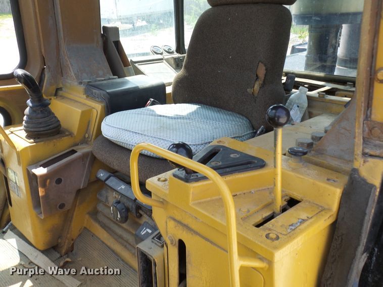 image for item DN6765 1998 Caterpillar 973 LGP  track loader