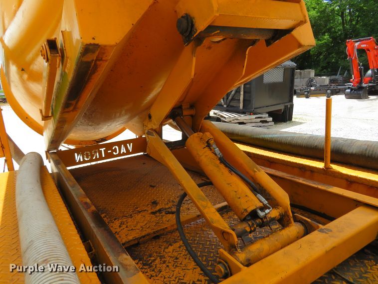 image for item FP9280 2000 Vac-Tron PMD-800DT  vacuum excavator