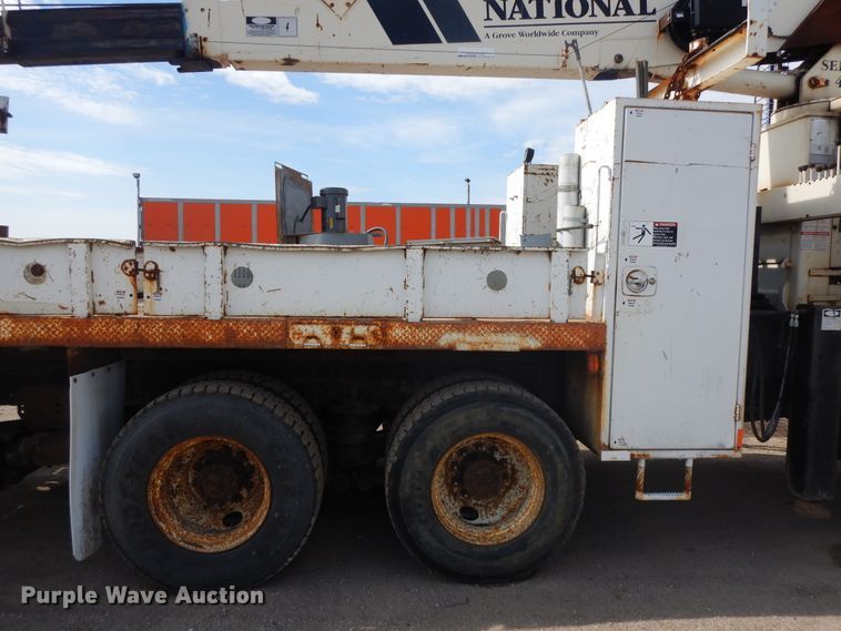 image for item FR9811 2000 Freightliner FL80  crane truck