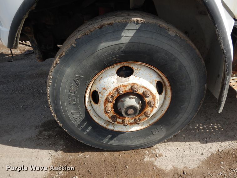 image for item FR9811 2000 Freightliner FL80  crane truck