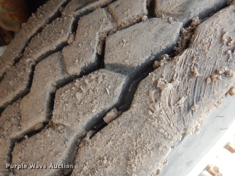 image for item FR9811 2000 Freightliner FL80  crane truck