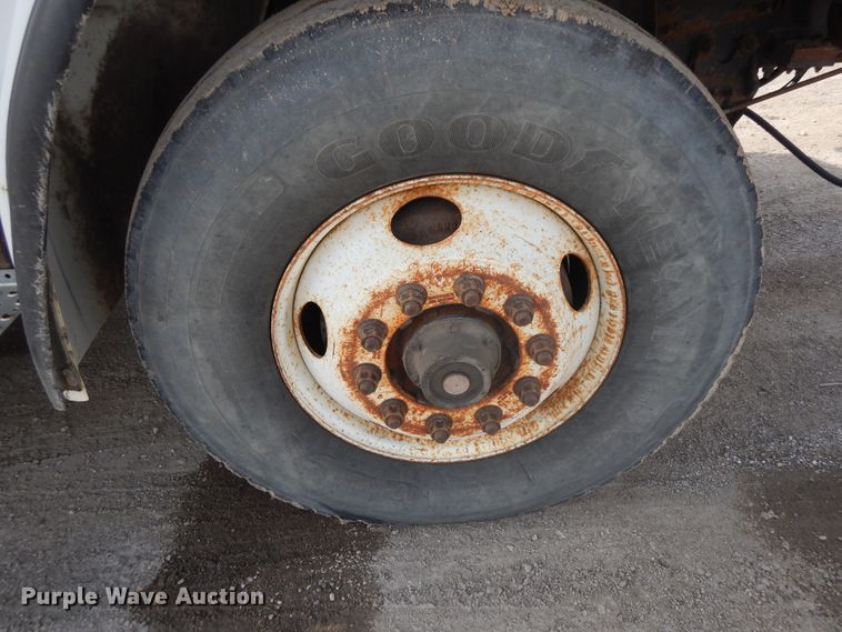 image for item FR9811 2000 Freightliner FL80  crane truck