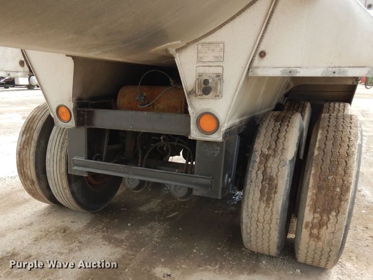 image for item FR9813 1997 Everlite  end dump trailer