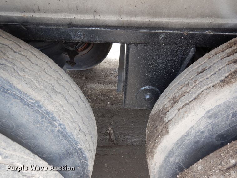 image for item FR9813 1997 Everlite  end dump trailer