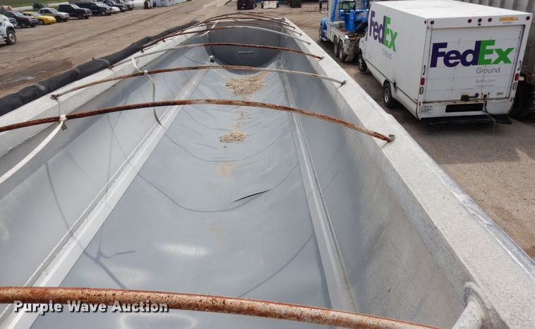 image for item FR9813 1997 Everlite  end dump trailer